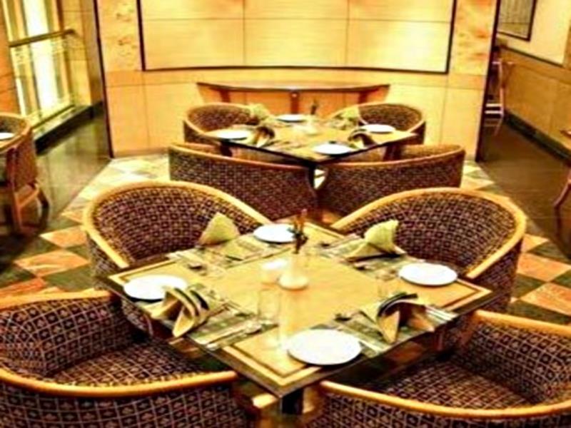 Paradigm Sarovar Portico Kakinada Exterior photo
