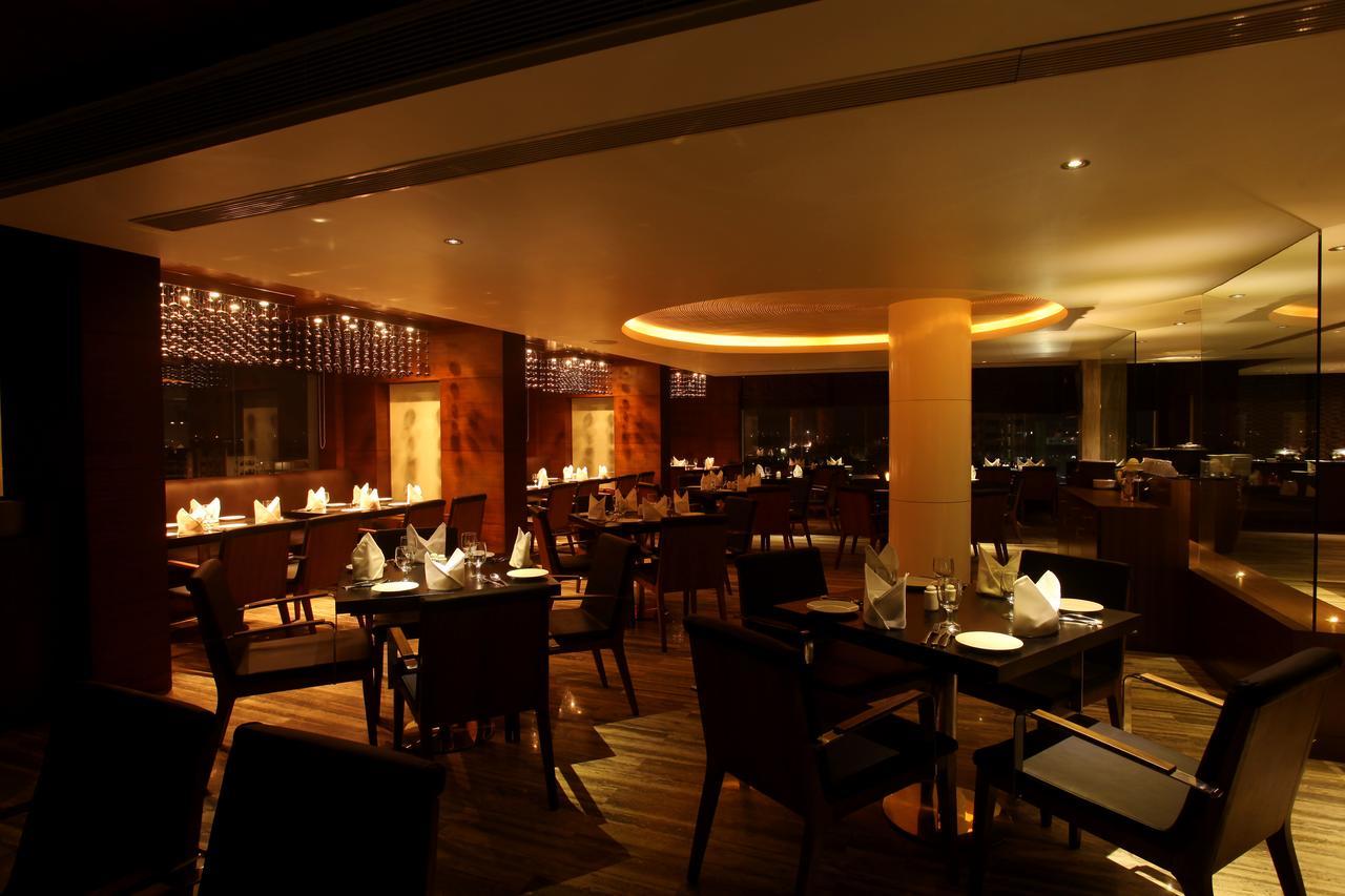 Paradigm Sarovar Portico Kakinada Exterior photo